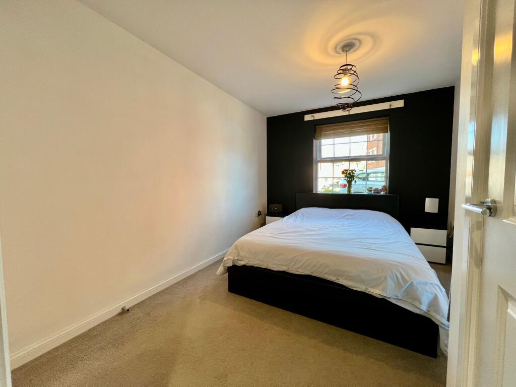Wilks Road, Grantham, NG31 - More