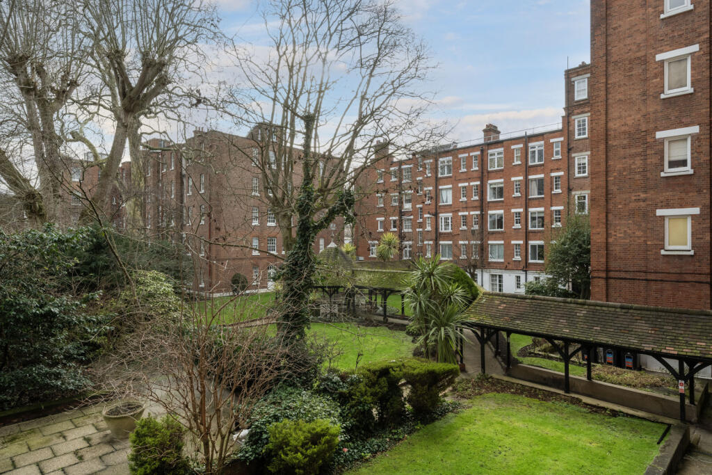 Apartment in London, City of Westminster - View 4