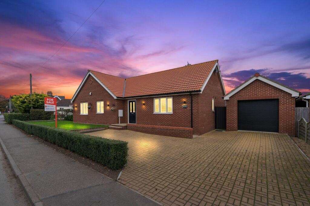 3-bed detached on Church Road, Friskney, PE22, £300,000
