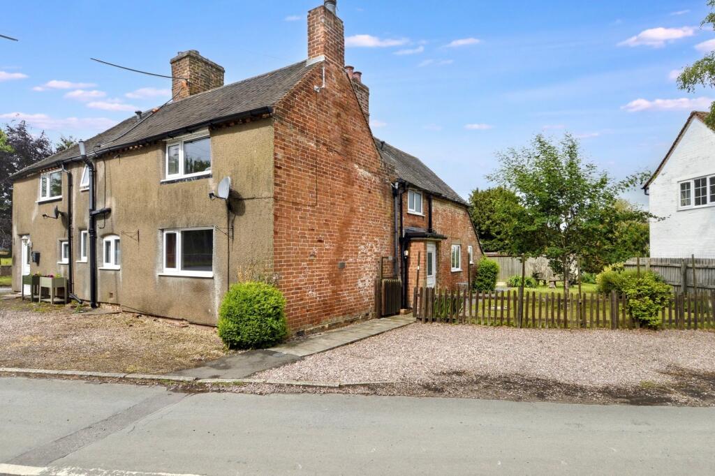 Main image of property: 7 Kennel Lane, Albrighton, Wolverhampton, WV7 3BQ