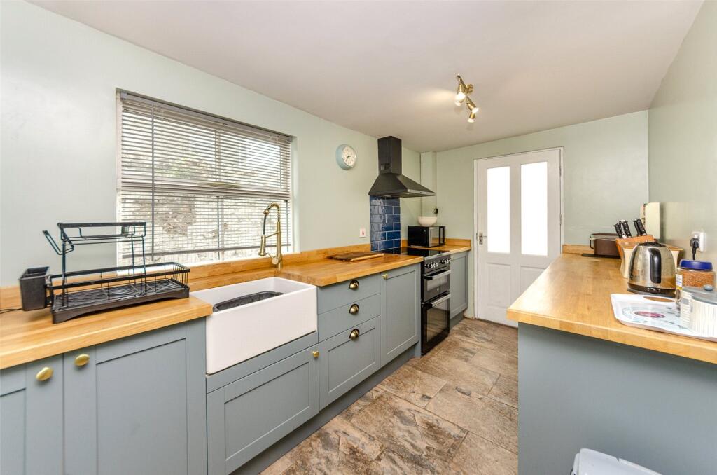 House in Llandudno, Caernarfon - More