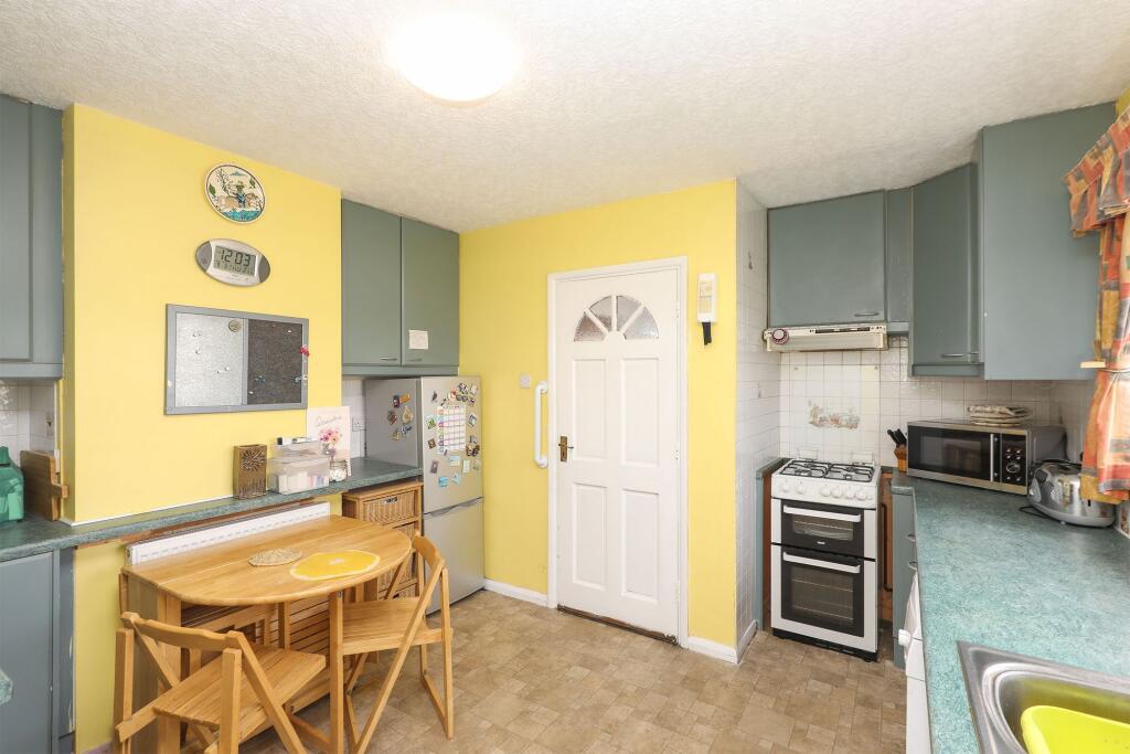 House in Chesterfield, Loundsley Green - More
