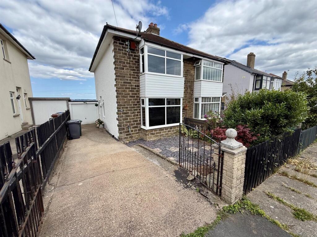Main image of property: Welwyn Avenue, Wrose