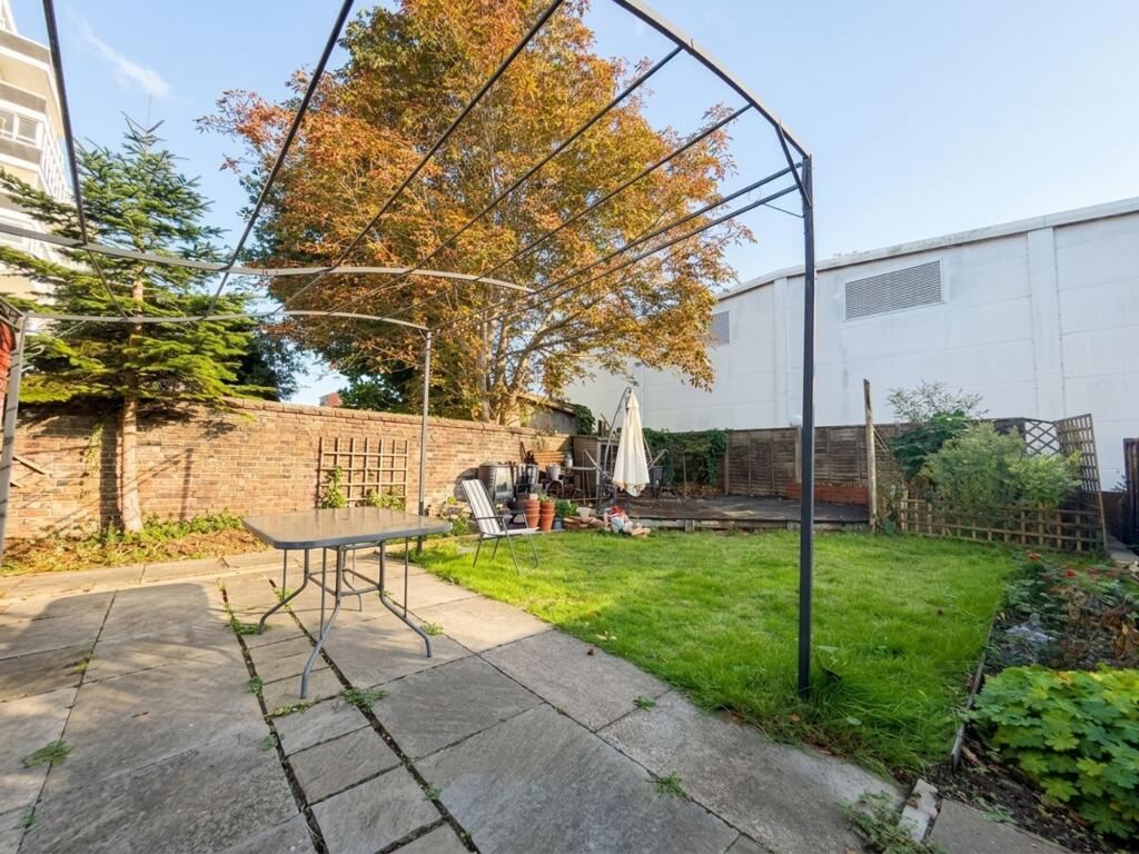 Property photo 6