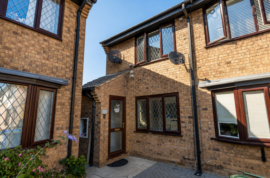 Main image of property: Castle Street, Grimsby, DN32