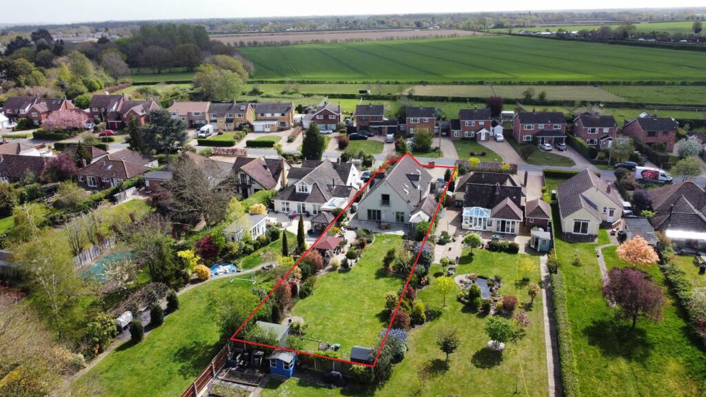 5-bed detached on Moorleigh, Langham, Colchester, £850,000