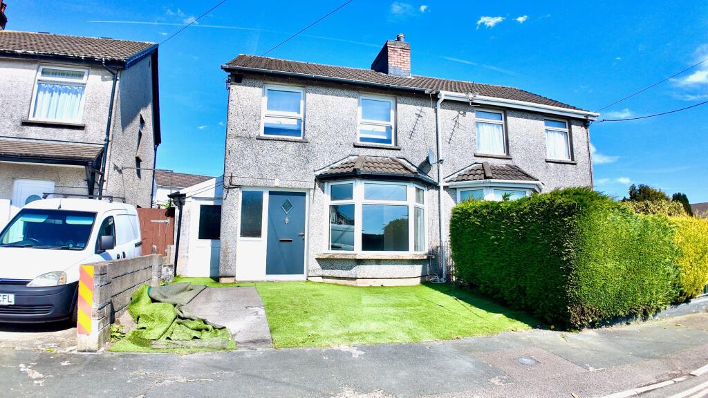 Main image of property: Waunborfa Road, Cefn Fforest, NP12