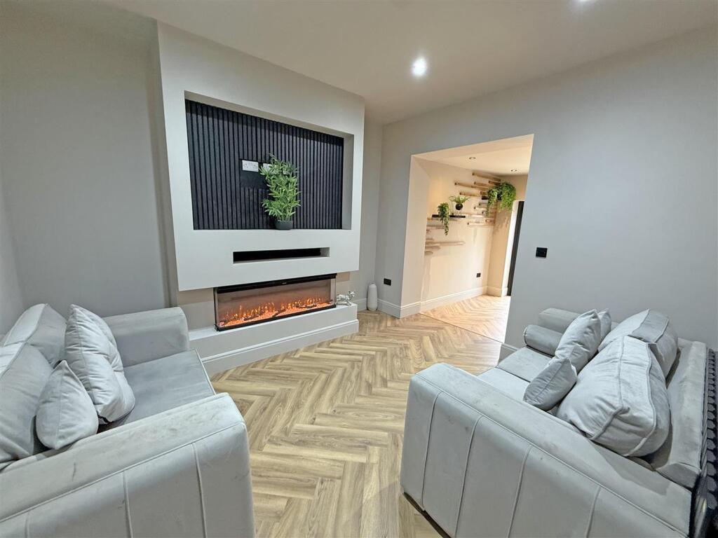 House in North Tyneside, North East - View 3