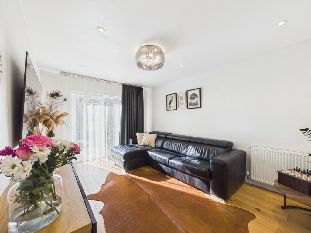 Additional image 4 of Manor Road, Bingley