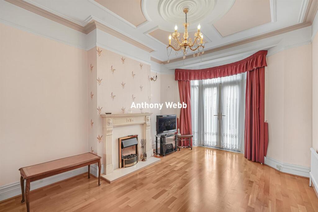 House in London - View 5