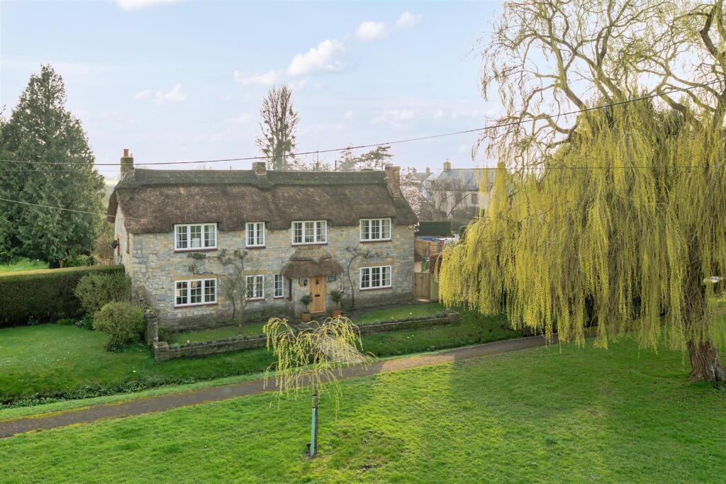 Main image of property: Isle Brewers, Taunton