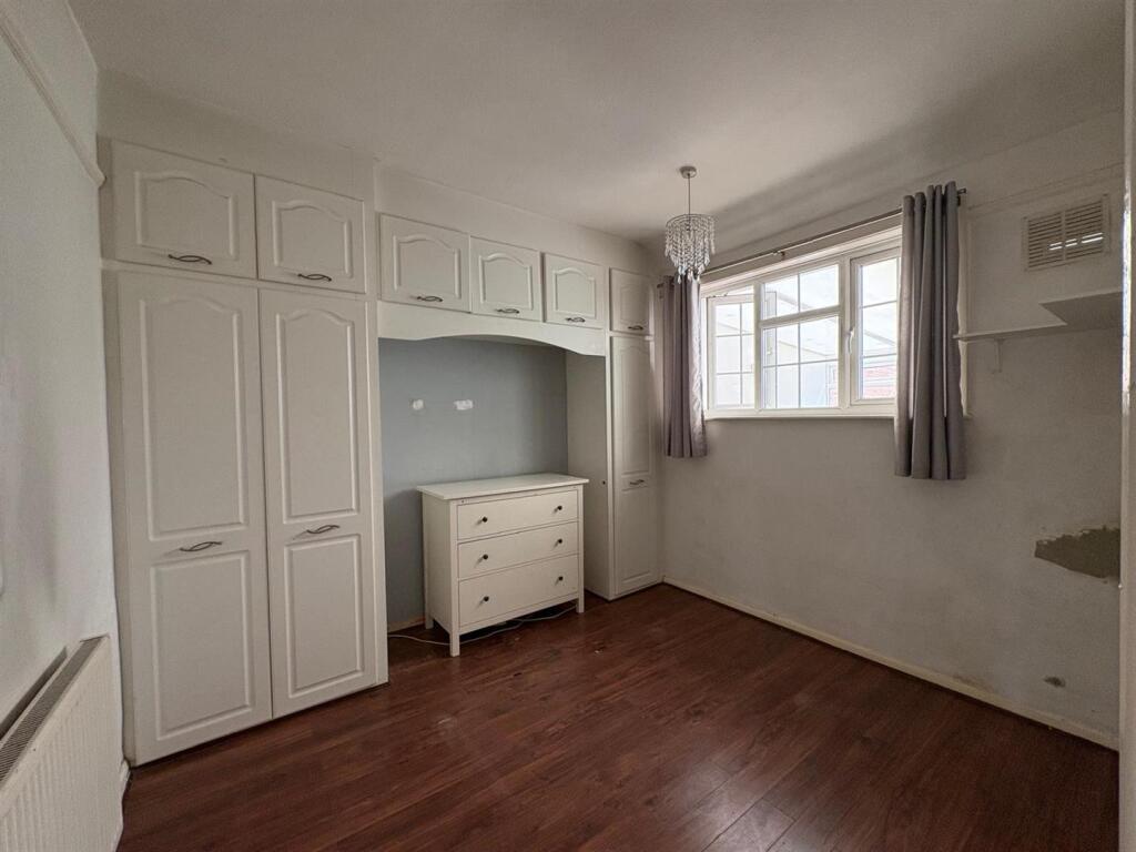 Seaforth Avenue, New Malden - View 6