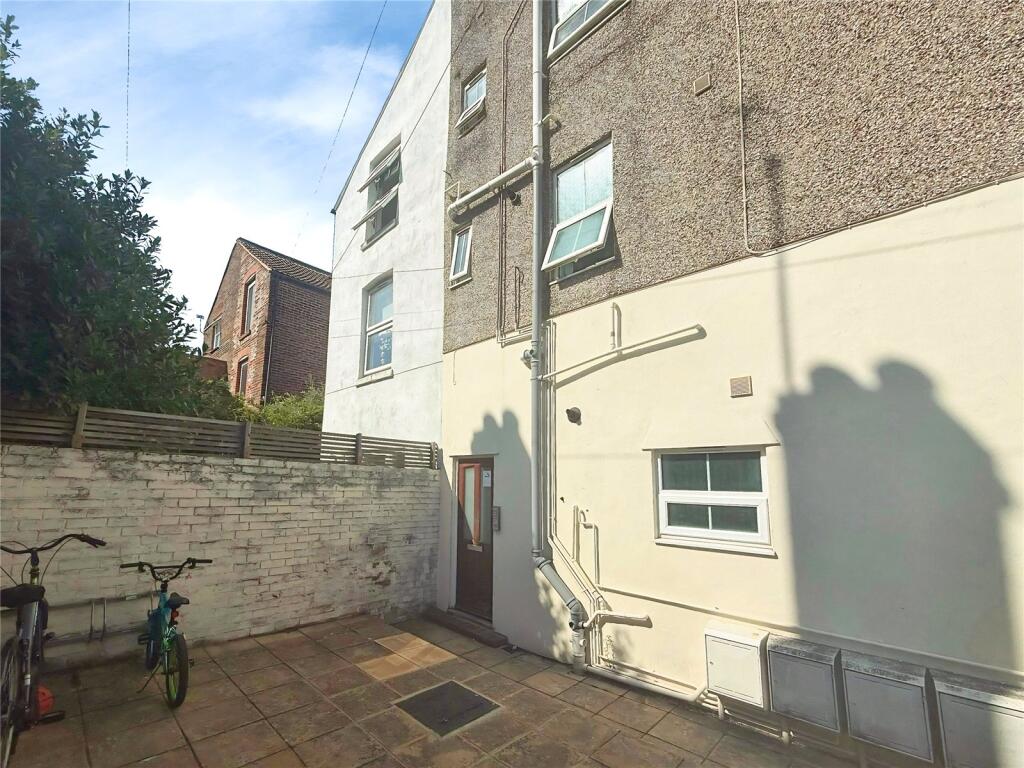 Main image of property: Cottage Grove, Southsea, Hampshire, PO5