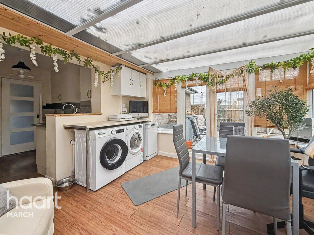 House in Peterborough - View 4