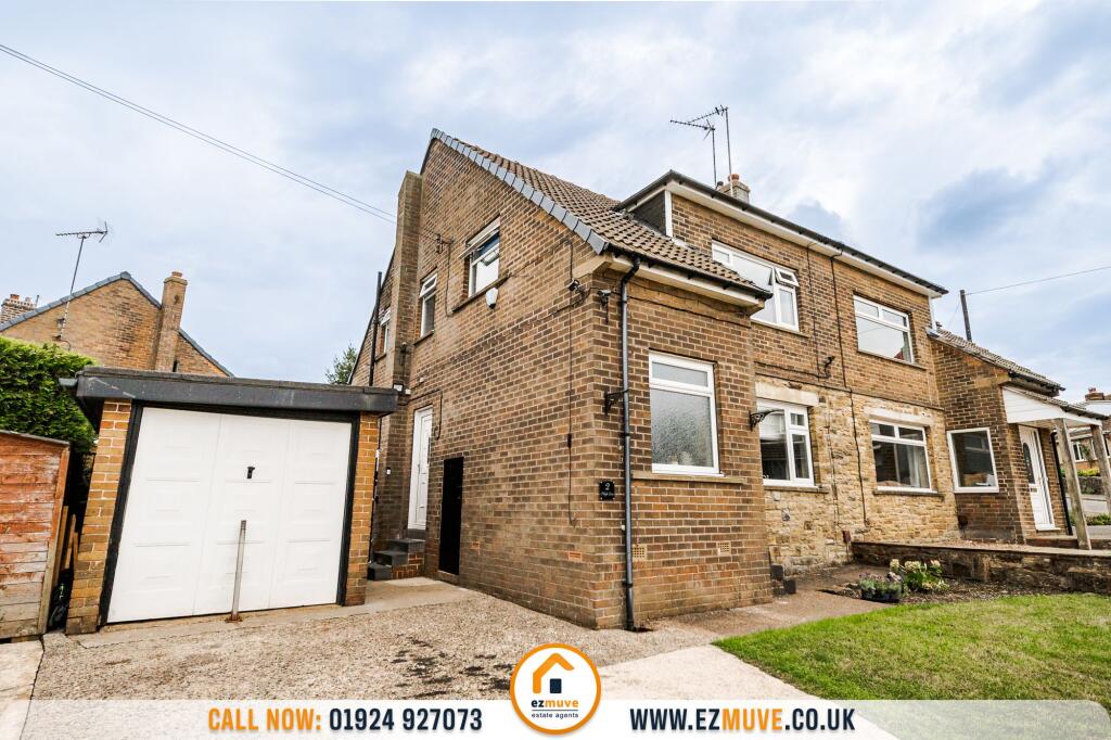 House in Huddersfield - View 4