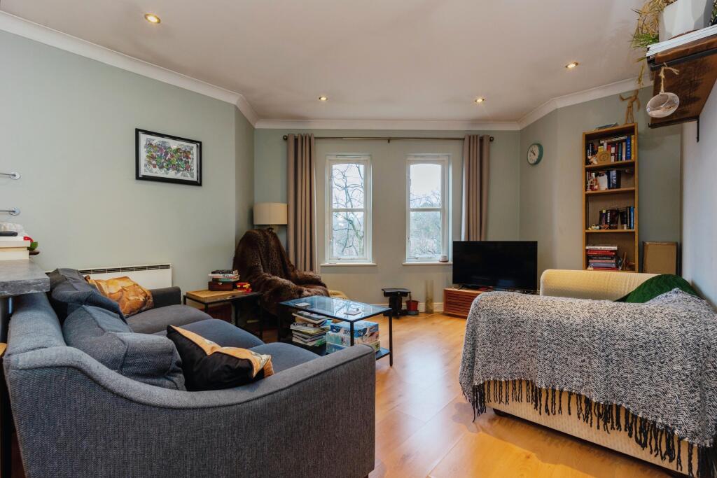 Hadfield Close, Manchester, M14 photo 2