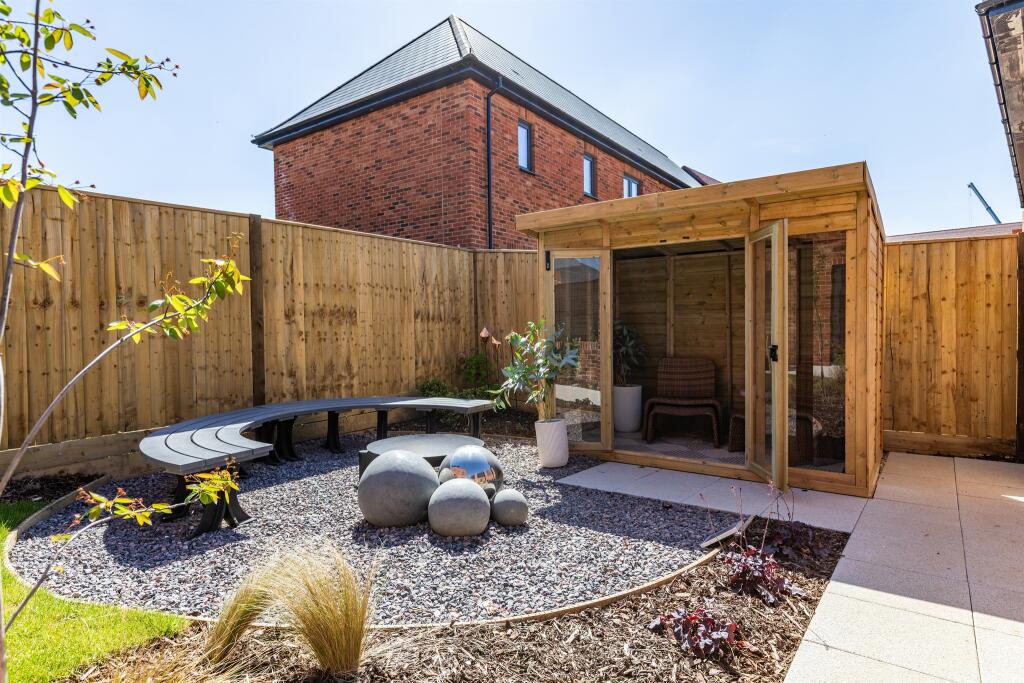 House in Eastleigh - More
