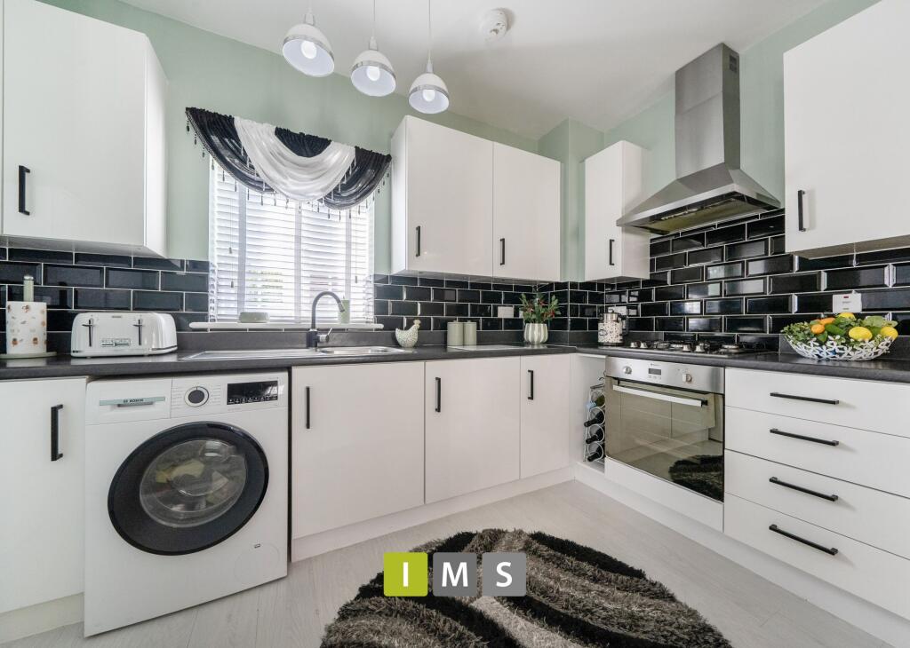 Apartment in Bicester, Kingsmere - View 3