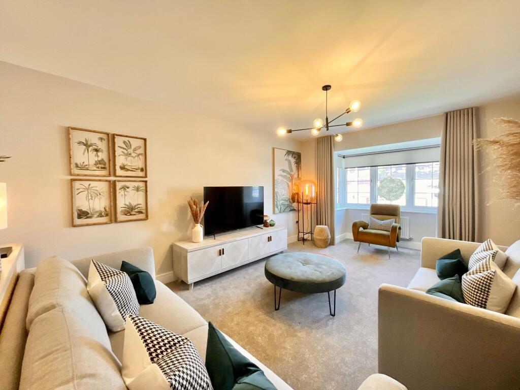 House in Stoke-on-Trent, Hanford - View 4