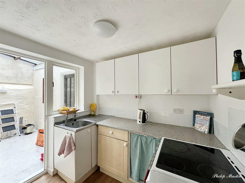Mill Lane, Calenick, Truro photo 3