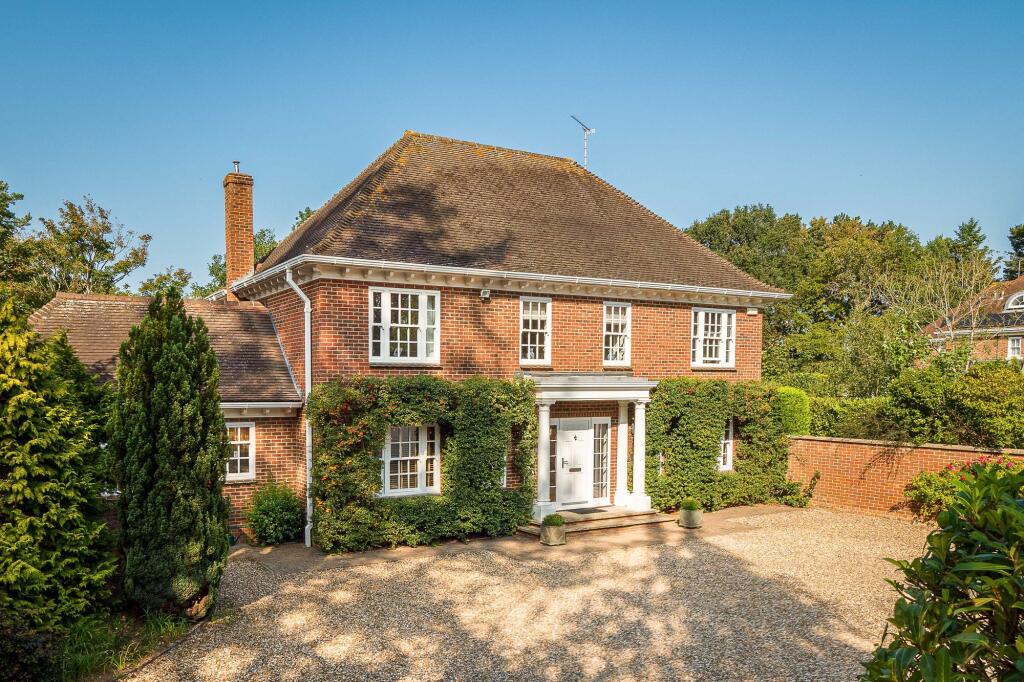 Main image of property: Oxford Road, Frilford Heath, OX13