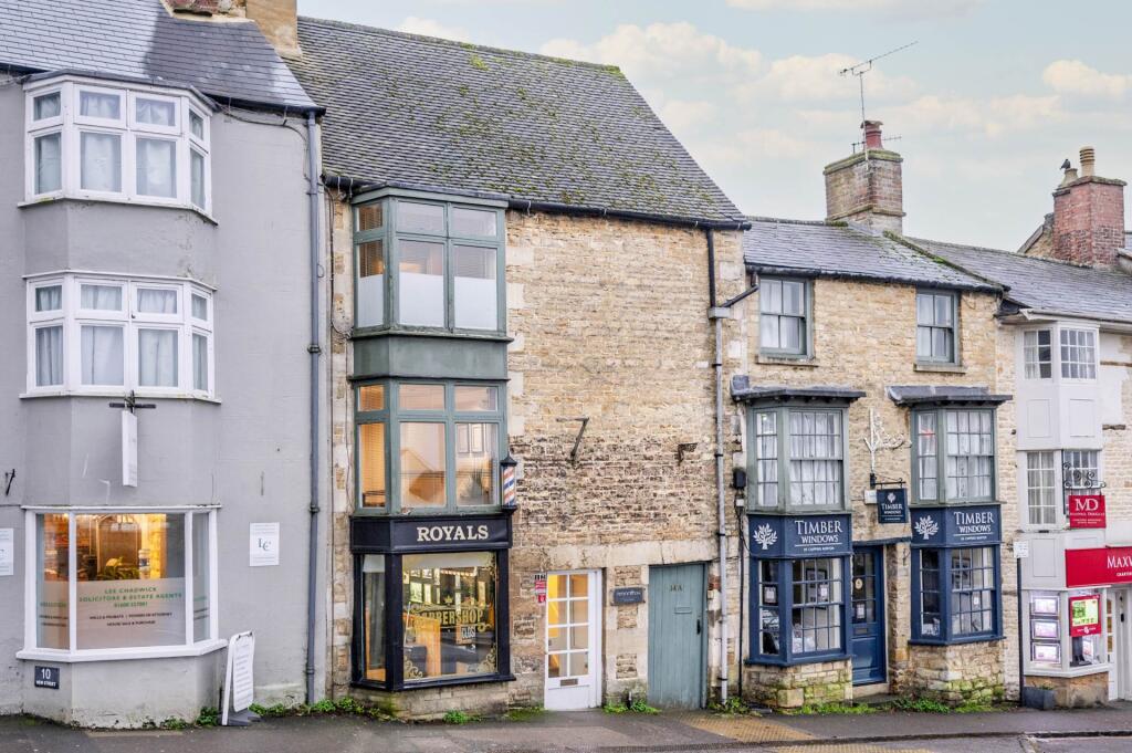 Main image of property: 12 New Street, Chipping Norton
