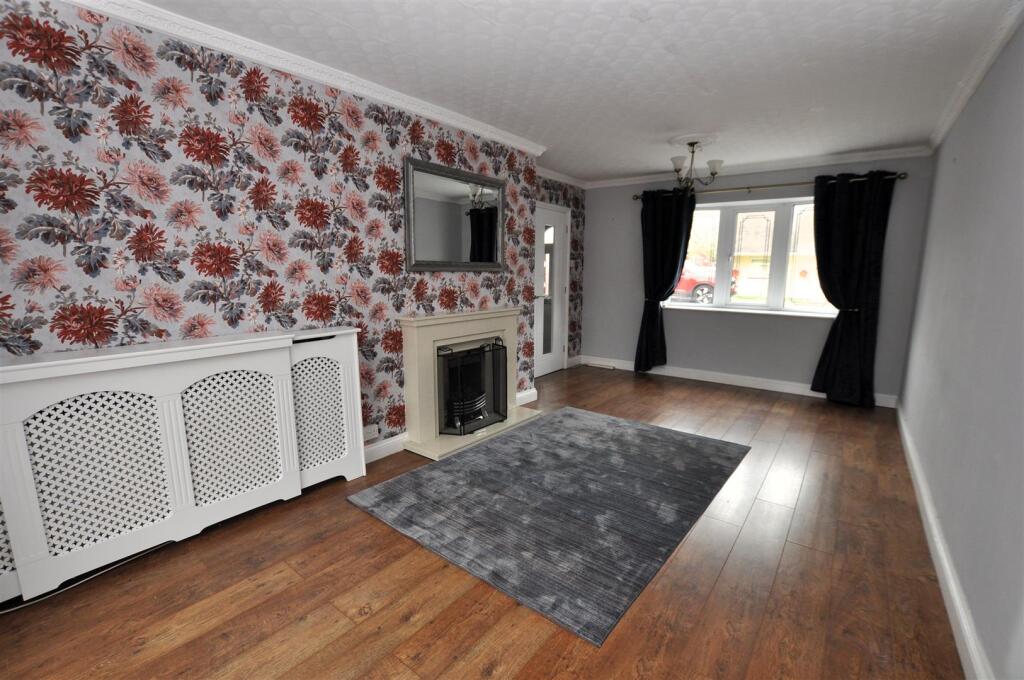 Cotswold Road, Branston, Burton-On-Trent photo 3
