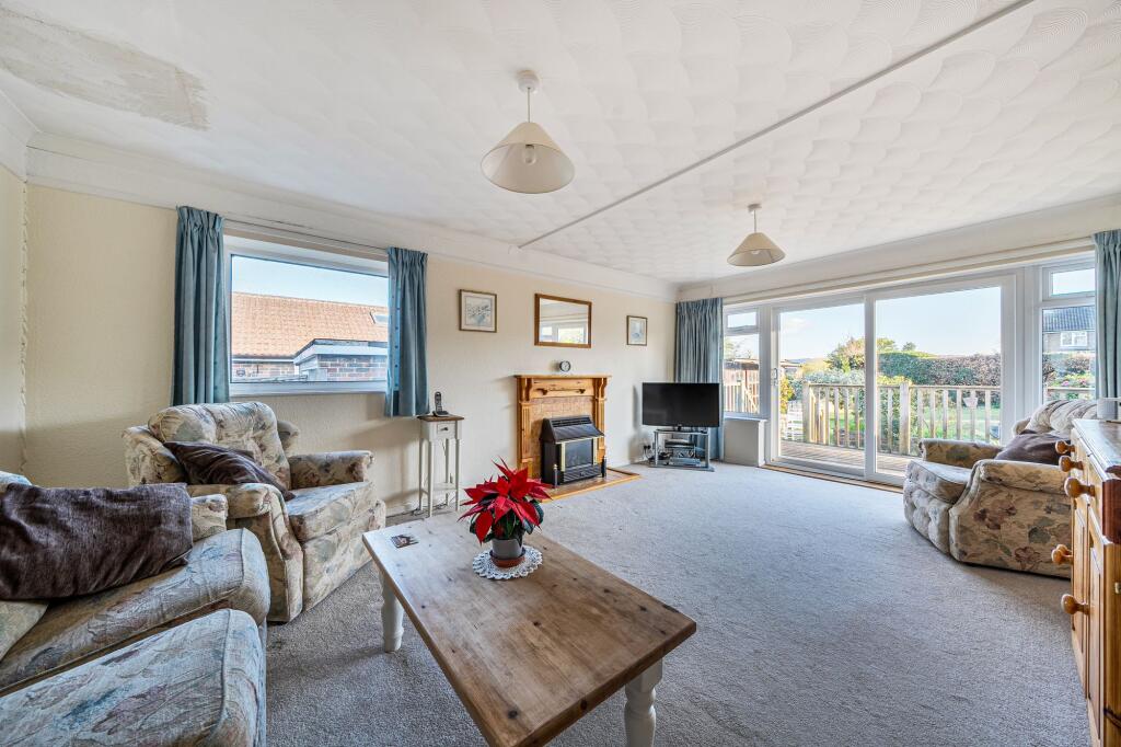 House in Chichester, Midhurst - View 2