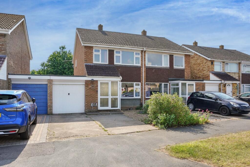 Main image of property: Wordsworth Road, Abingdon