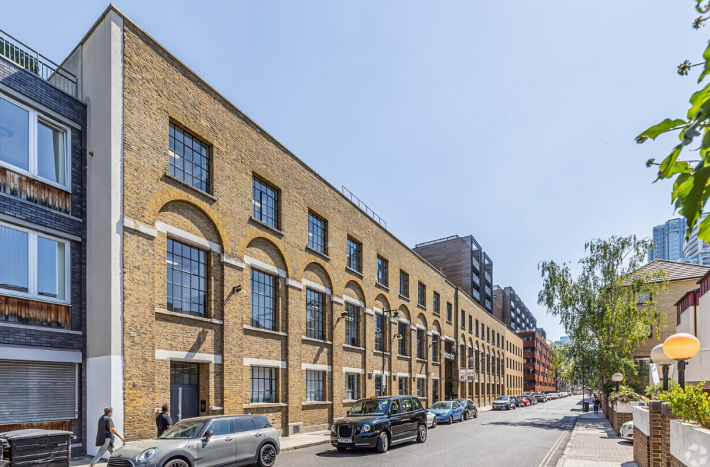 Main image of property: Units 23,24,25, 44-48 Waterside, Wharf Road, Islington, London N1 7UX