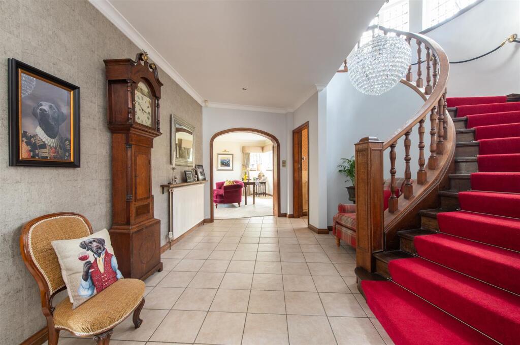 House in Dudley - View 4