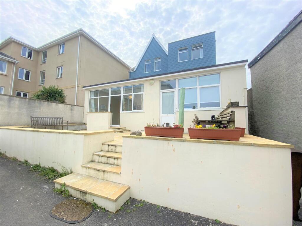 Main image of property: Mount Wise, Newquay