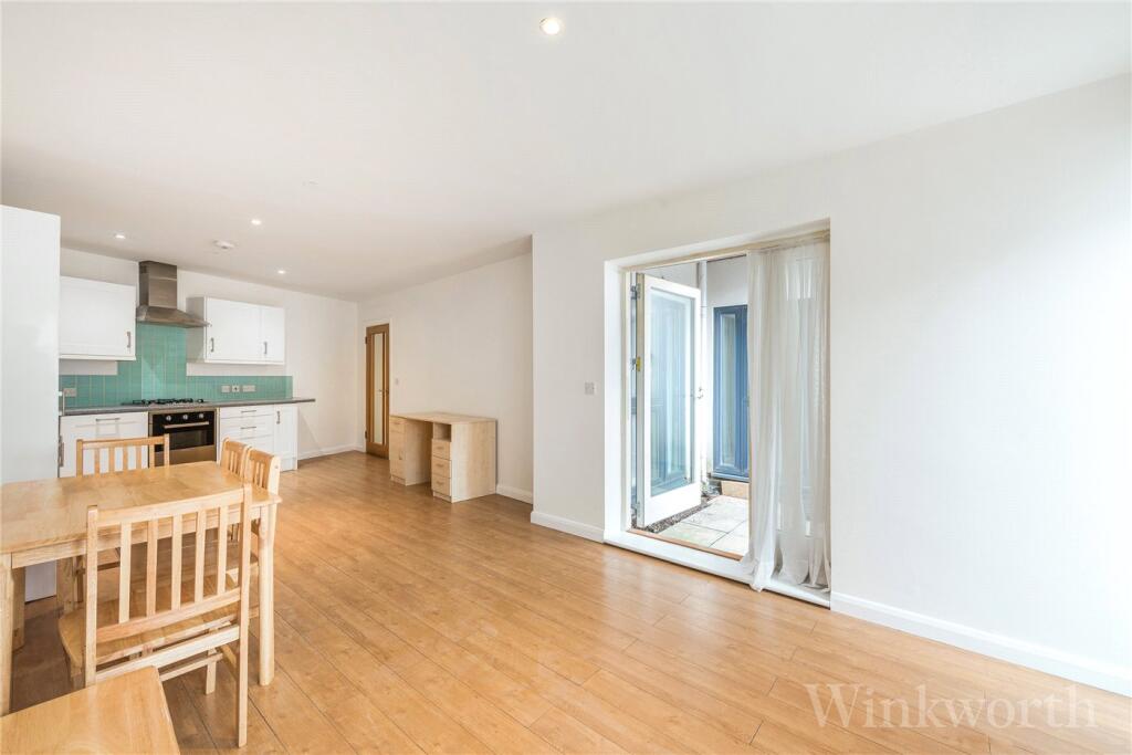 Apartment in London - View 4