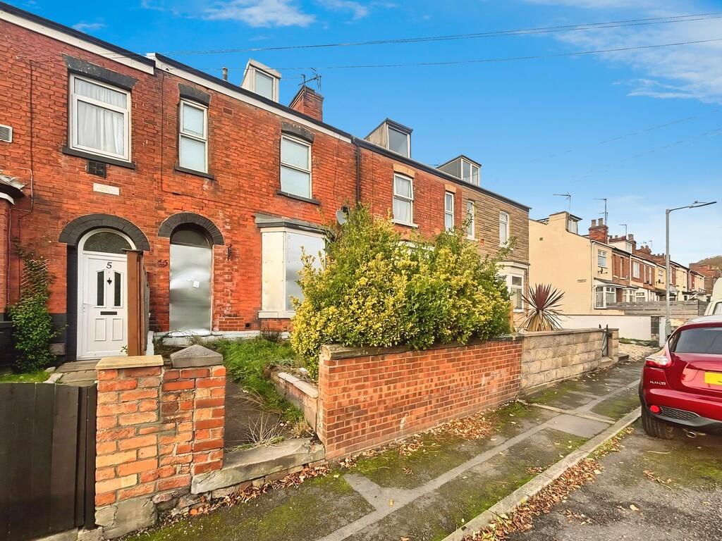 3-bed terraced on Marlborough Street, Gainsborough, £50,000