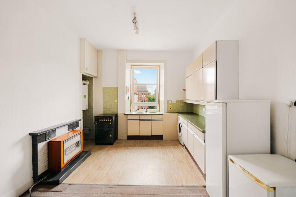 Apartment in Glasgow - More