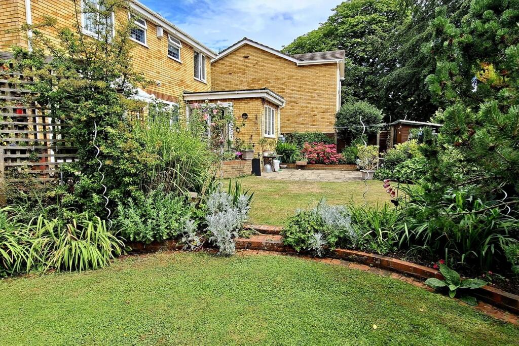 House in Guildford - View 5