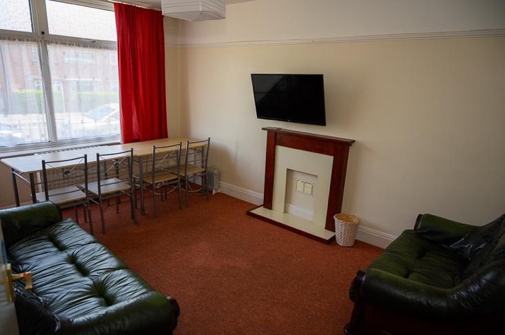 6 bedroom terraced house for rent