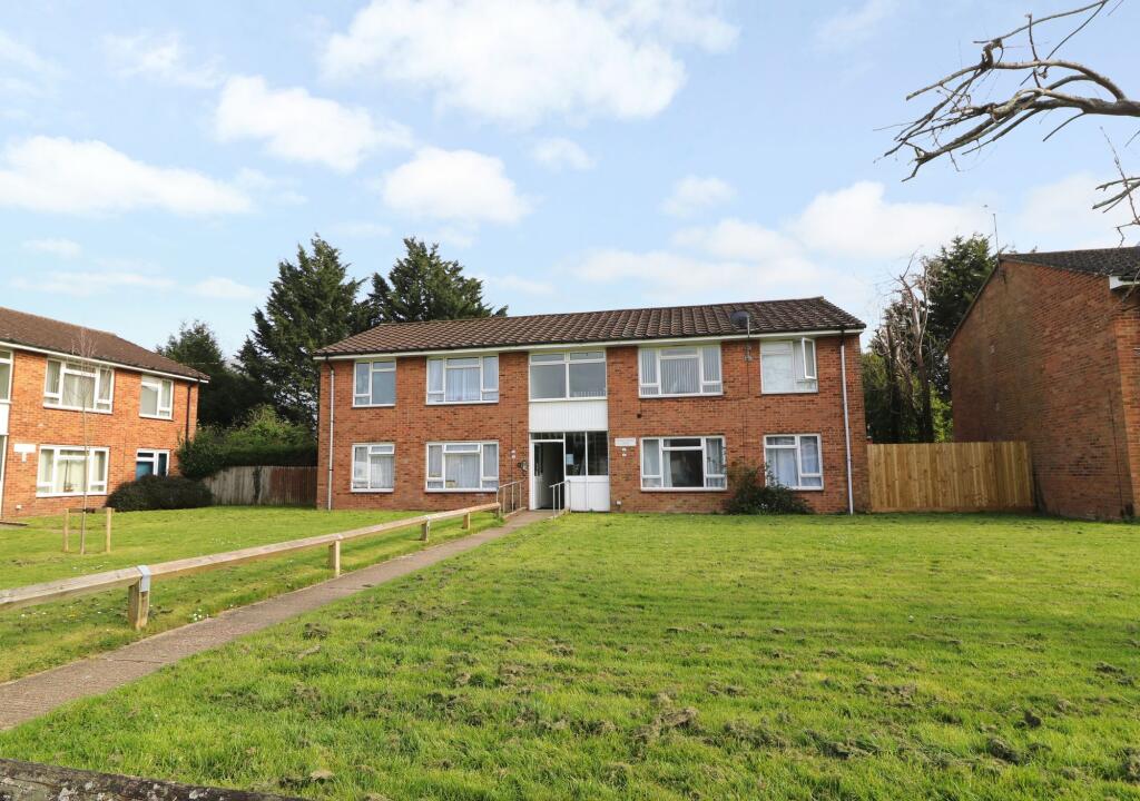 Main image of property: Moore Crescent, Netley Abbey, SO31