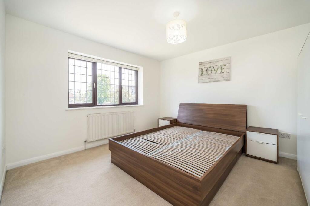 House in London - View 5