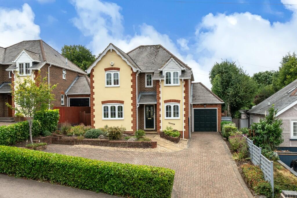 Main image of property: Hillfield Road, Hemel Hempstead, Hertfordshire, HP2 4AB