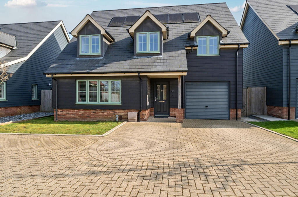 Main image of property: Winchester Road, Botley, Southampton, Hampshire, SO32