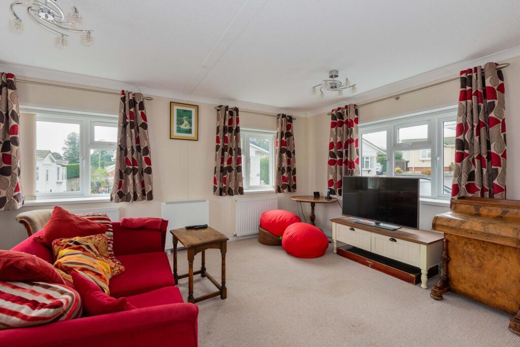 Marlow Road, Henley-On-Thames, RG9 photo 2
