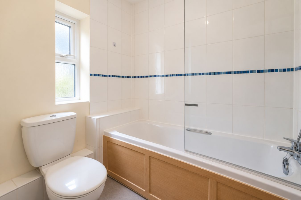 House in North Hertfordshire, Hertfordshire - View 4