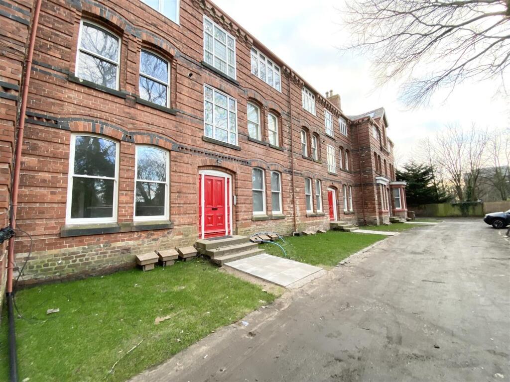 Main image of property: Park Terrace, Waterloo, Liverpool