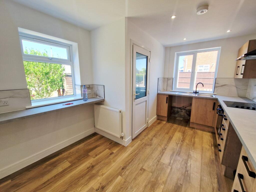 House in Eastleigh, North Stoneham - View 3
