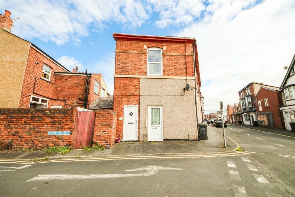 Apartment in Sefton, Meols Cop - View 2