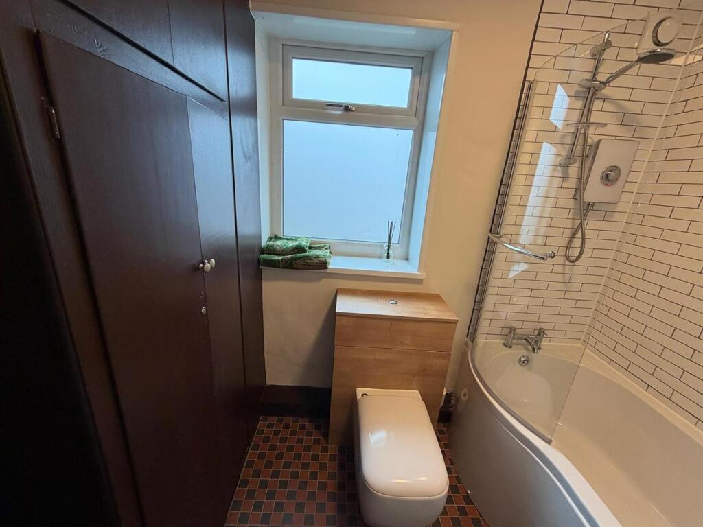 Additional image 13 of Albert Square, Silsden