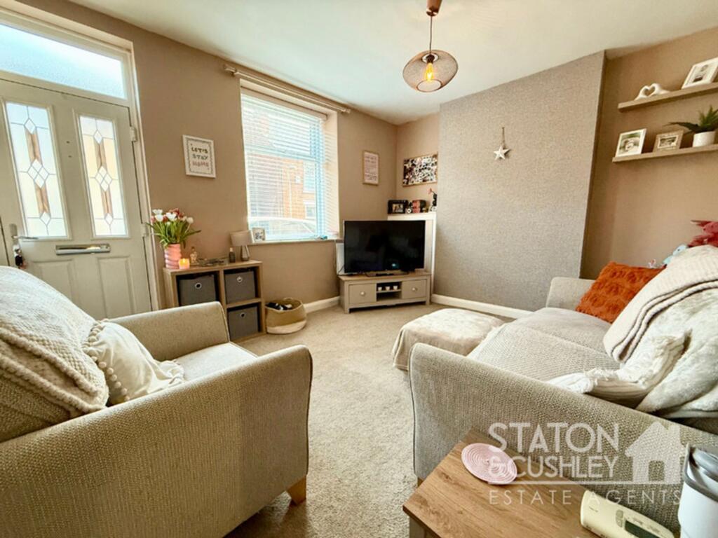 House in Mansfield, Nottinghamshire - View 4