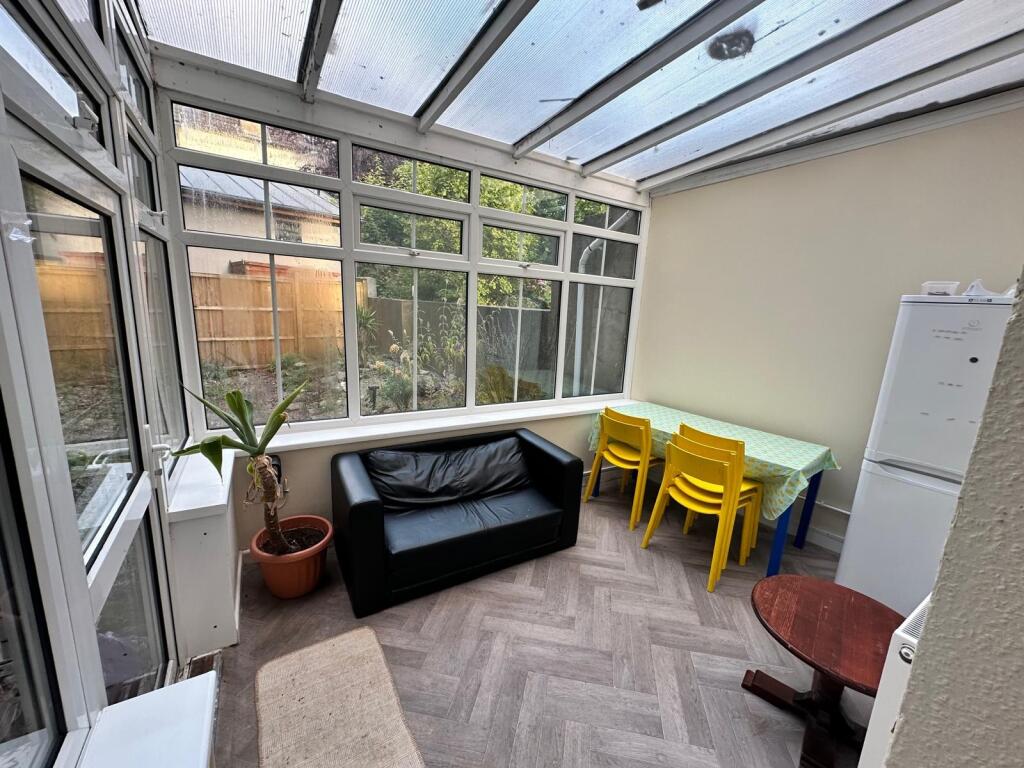 Main image of property: Cotham Park, Bristol, BS6