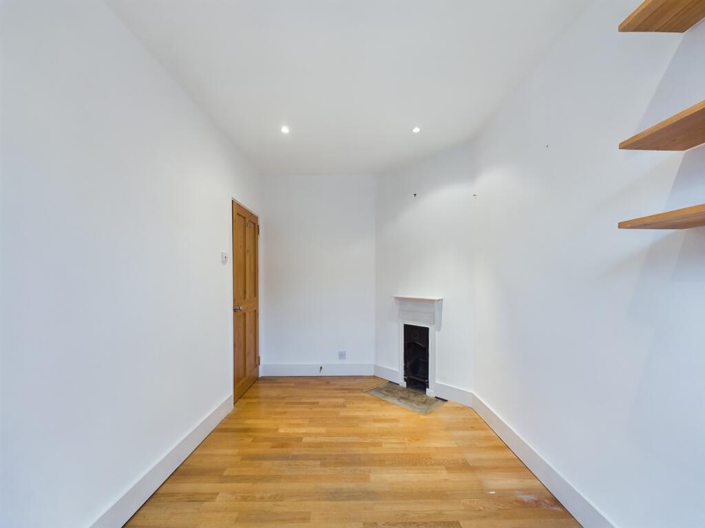 Main image of property: Hortensia Road, London, SW10